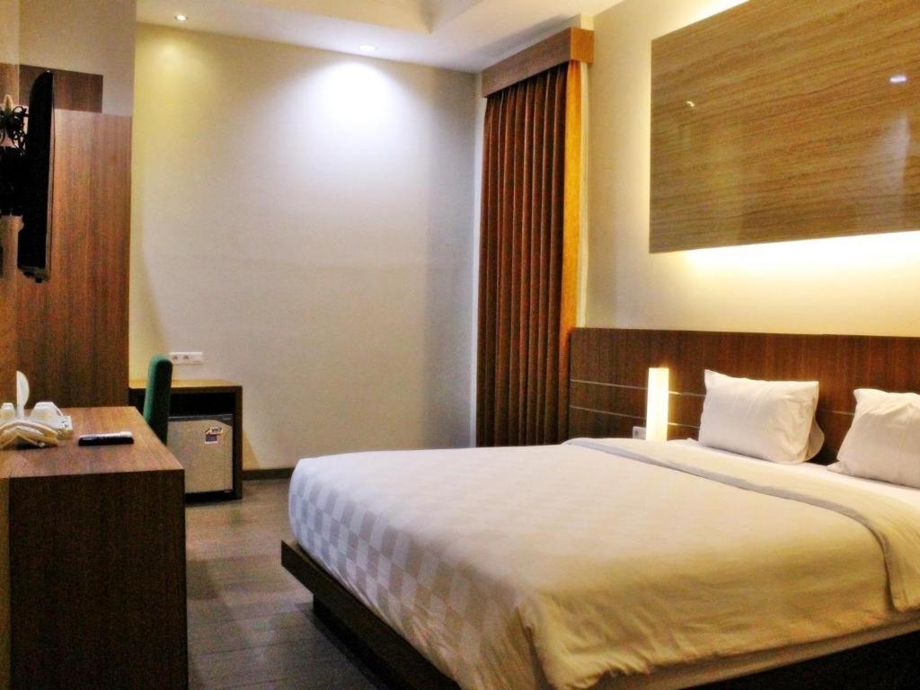 Lotus Hotel Subang Extérieur photo