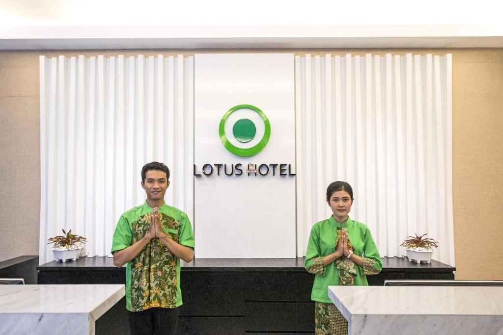 Lotus Hotel Subang Extérieur photo