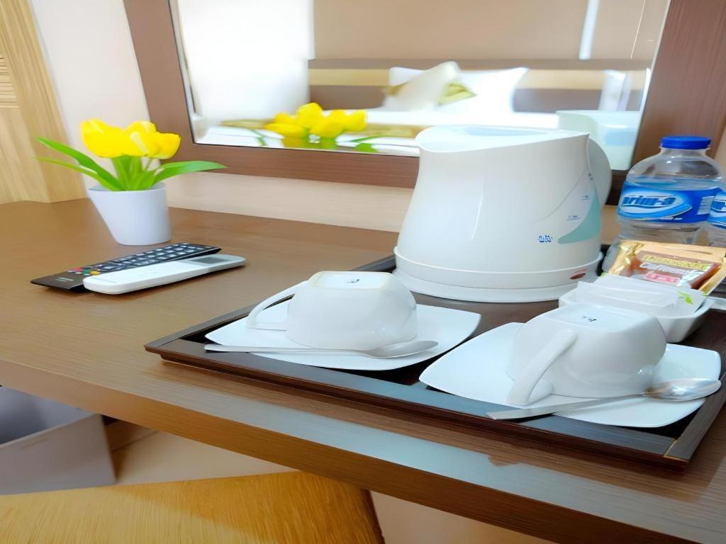 Lotus Hotel Subang Extérieur photo