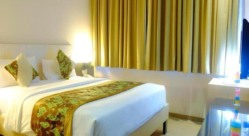 Lotus Hotel Subang Extérieur photo
